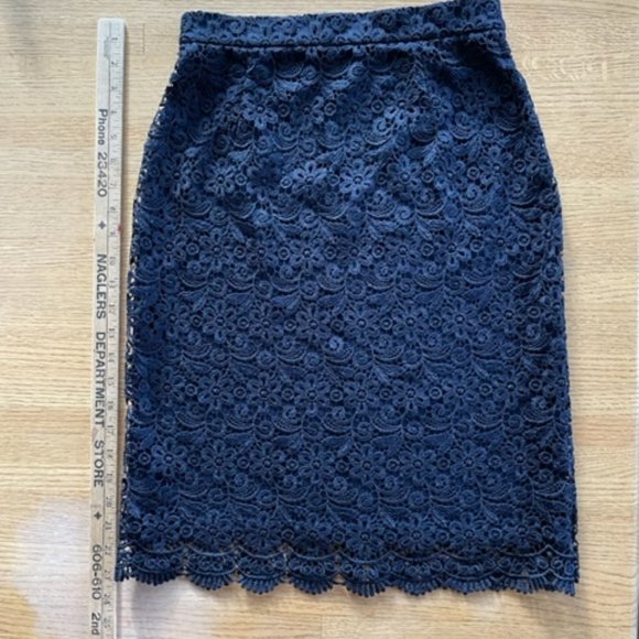 Uniqlo NAVY BLUE LACE Knee Length PENCIL SKIRT Small - Picture 2 of 14